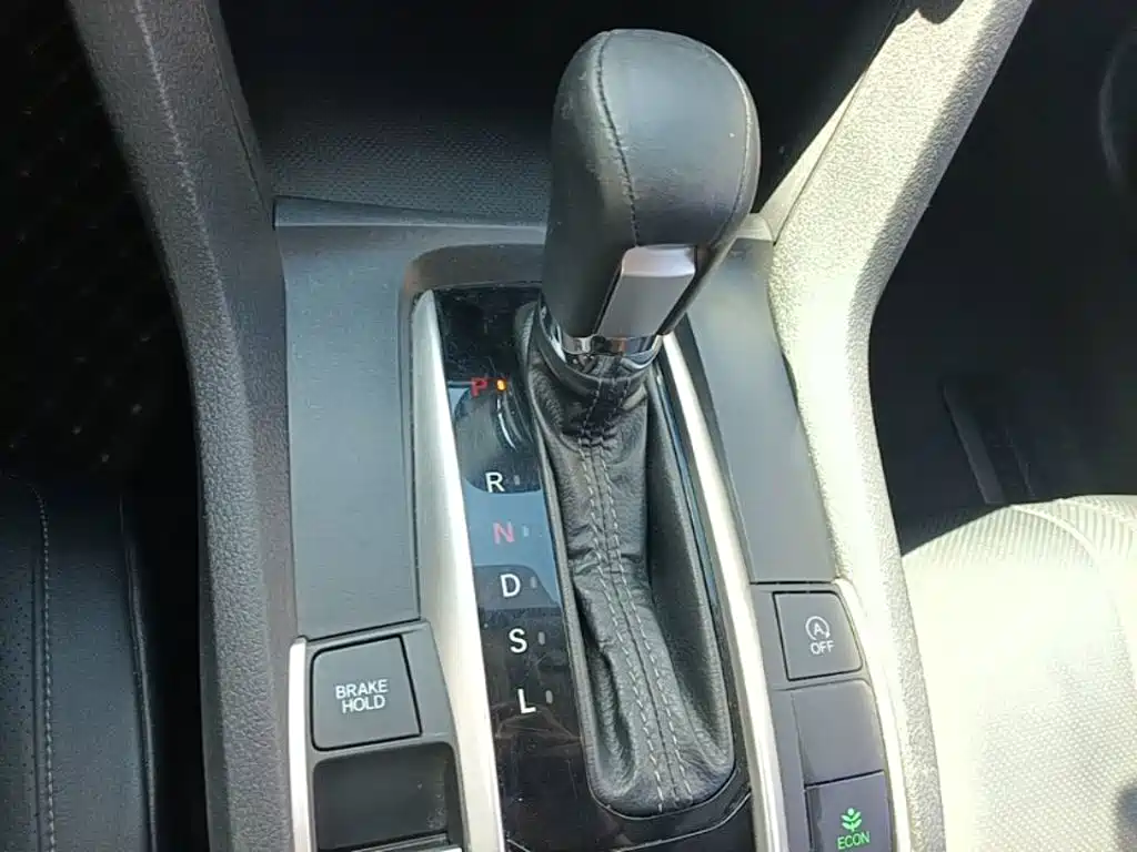Honda Civic 2018 — фото 14