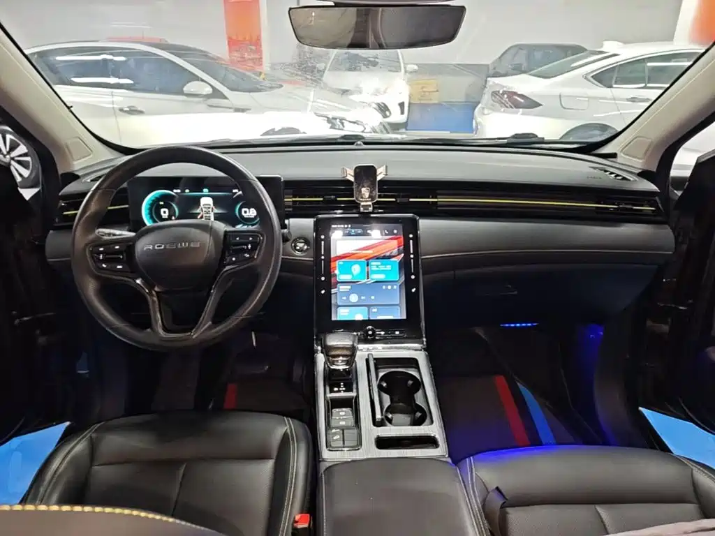 Roewe RX5 2022 — фото 10