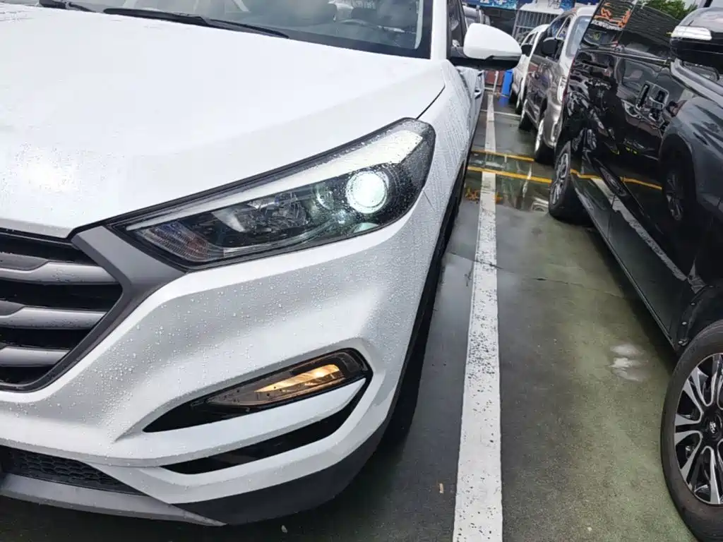 Hyundai Tucson 2018 — фото 24