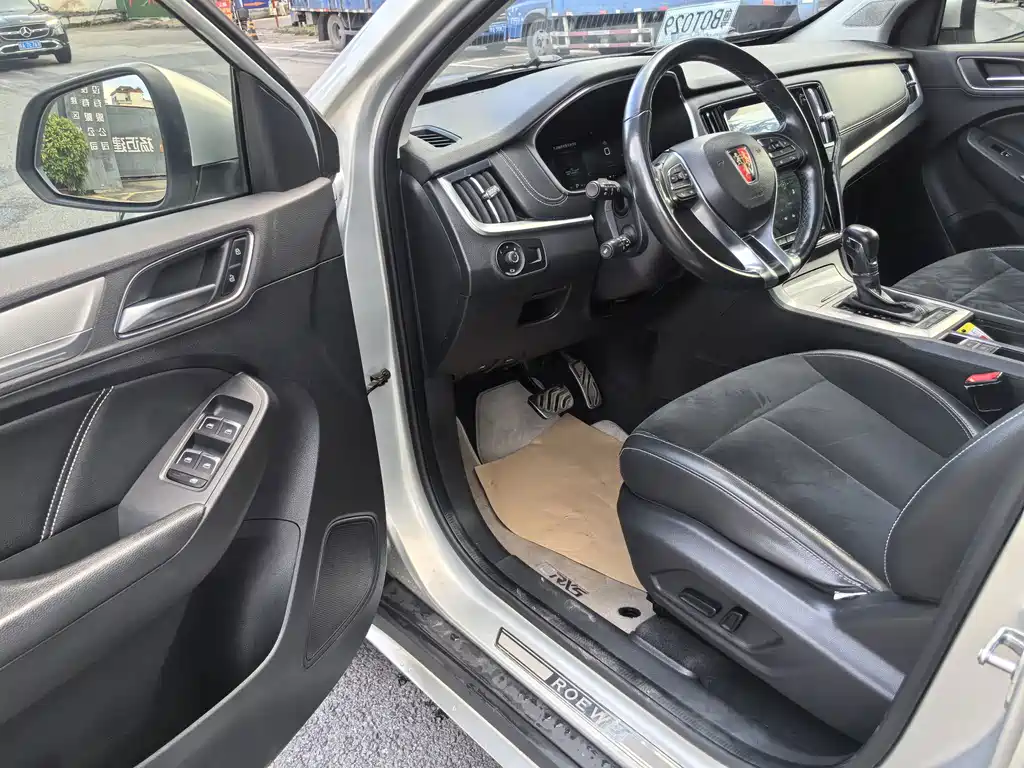 Roewe RX5 New Energy 2018 — фото 14