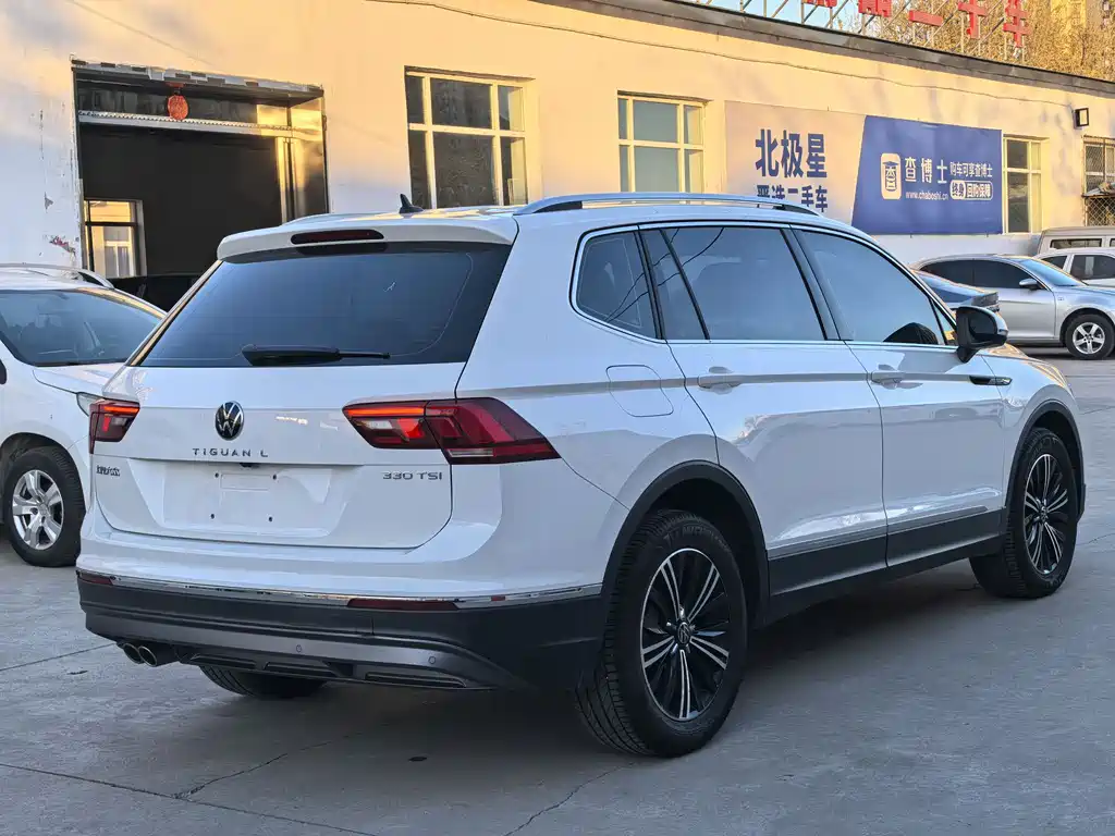 Volkswagen Tiguan L 2021 — фото 4