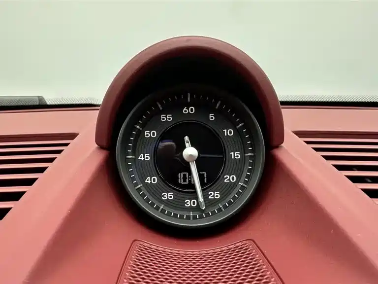 Porsche 911 2023 — фото 15