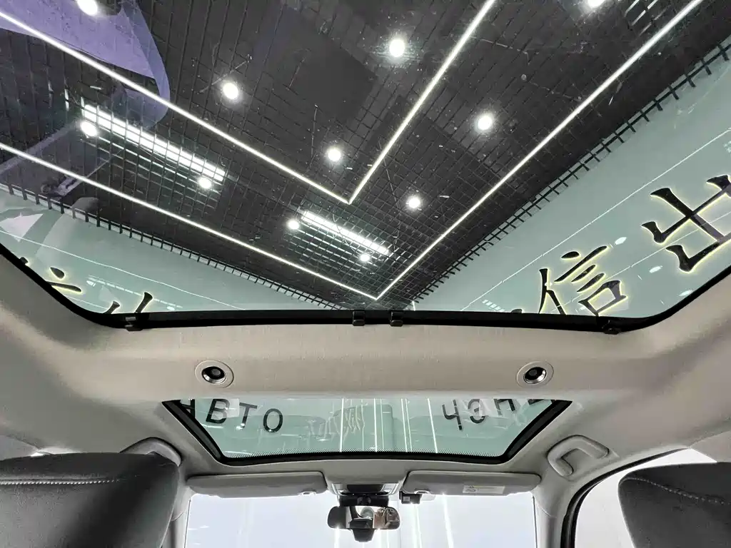 Honda Vezel 2024 — фото 17