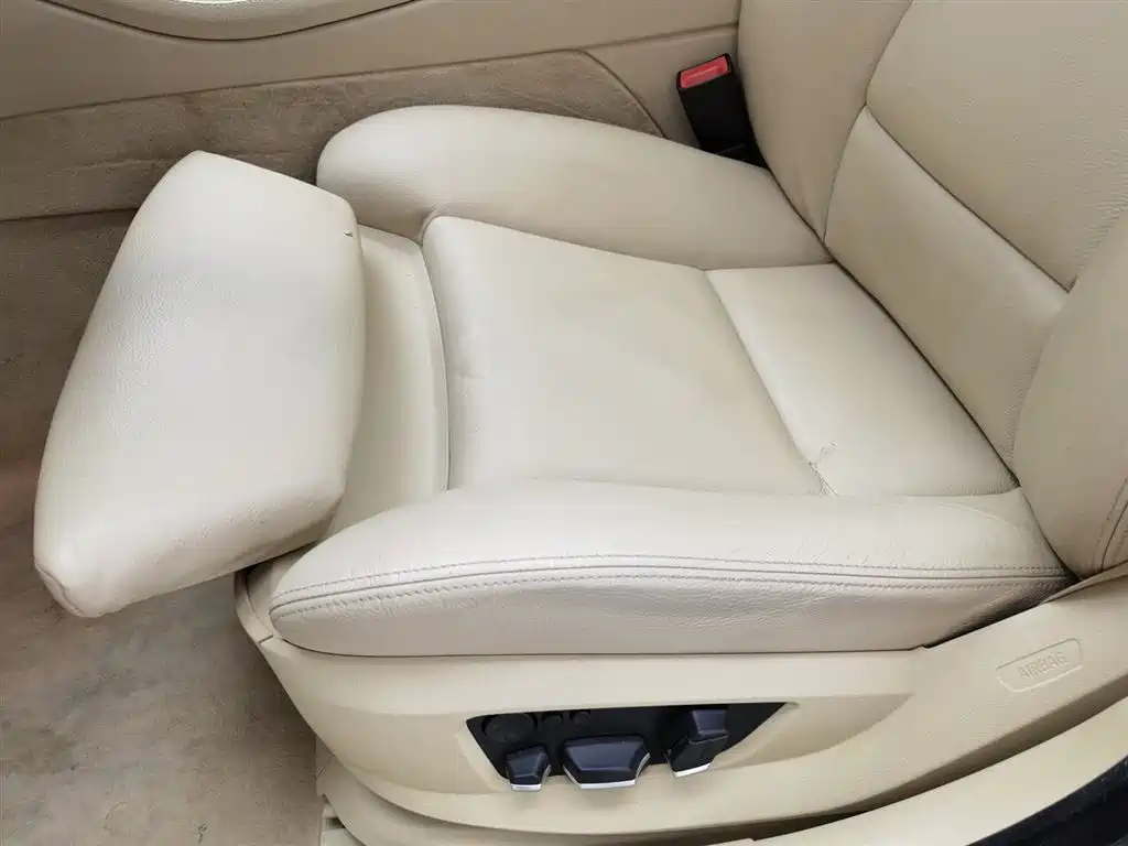 BMW 5 Series 2012 — фото 20