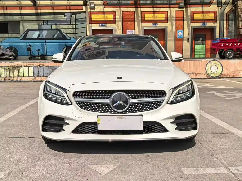 Mercedes-Benz C-Class 2021