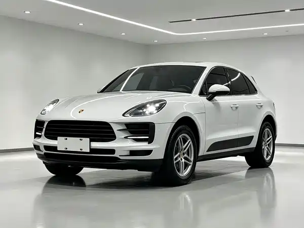 Porsche Macan 2021