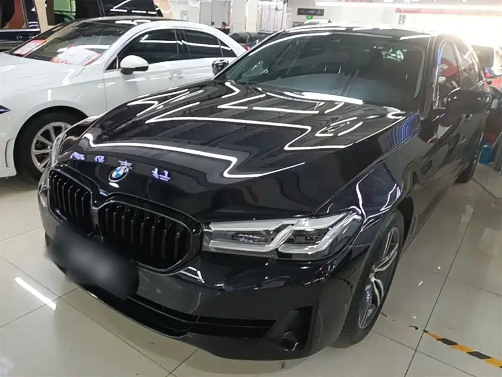BMW 5 Series 2021 — фото 1
