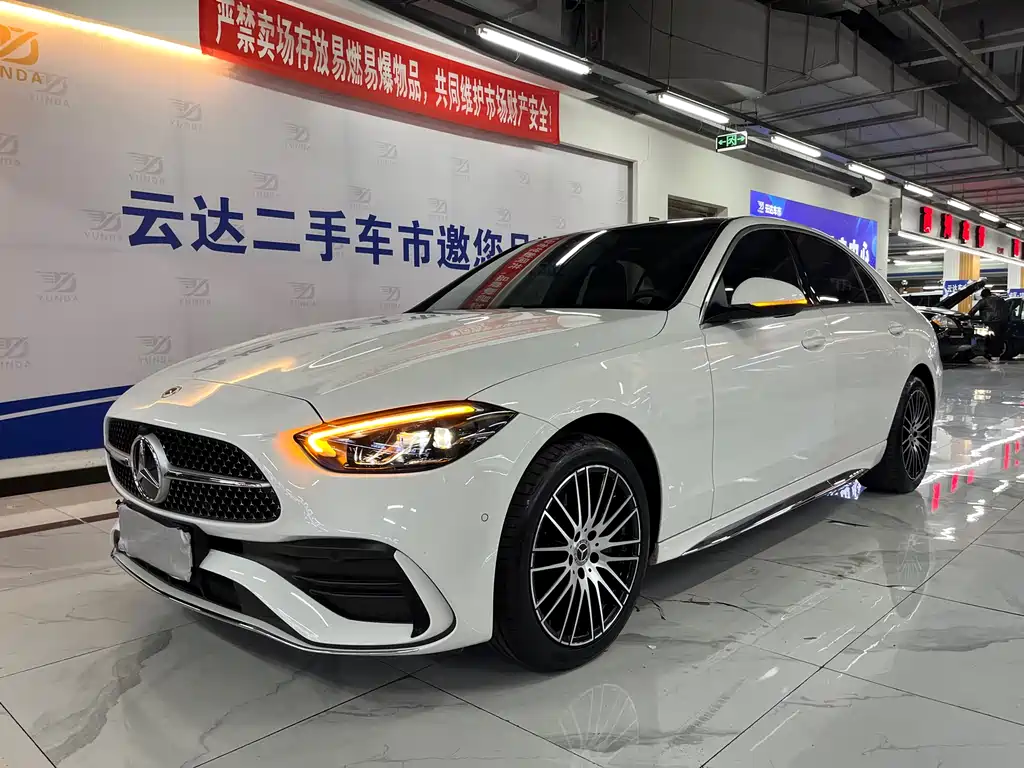 Mercedes-Benz C-Class 2023 — фото 2
