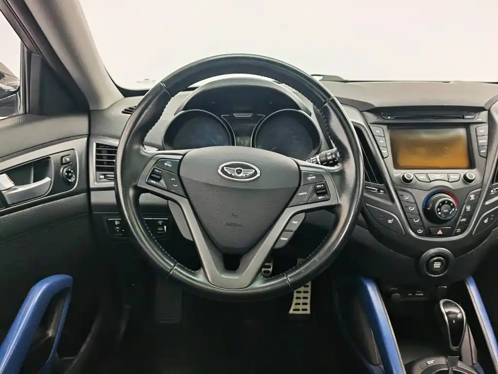 Hyundai Veloster 2014 — фото 11