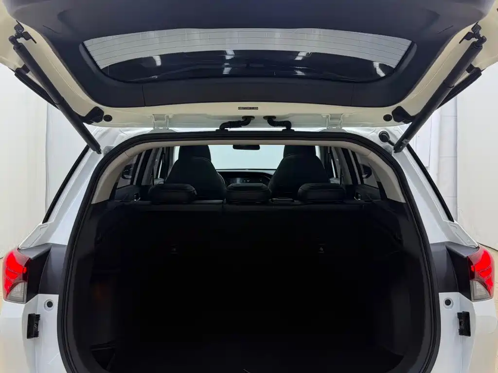 GAC Trumpchi GS4 2022 — фото 19
