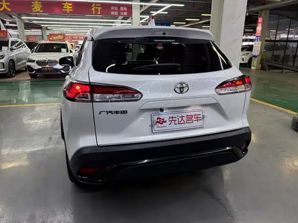 Toyota Frontlander 2023