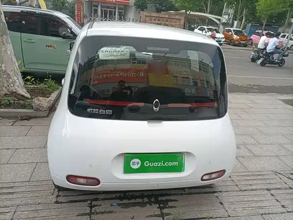Ora White Cat 2020