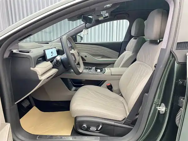 Geely Galaxy Starshine 8 2025