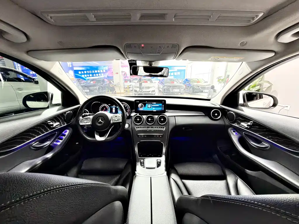 Mercedes-Benz C-Class 2020 — фото 6
