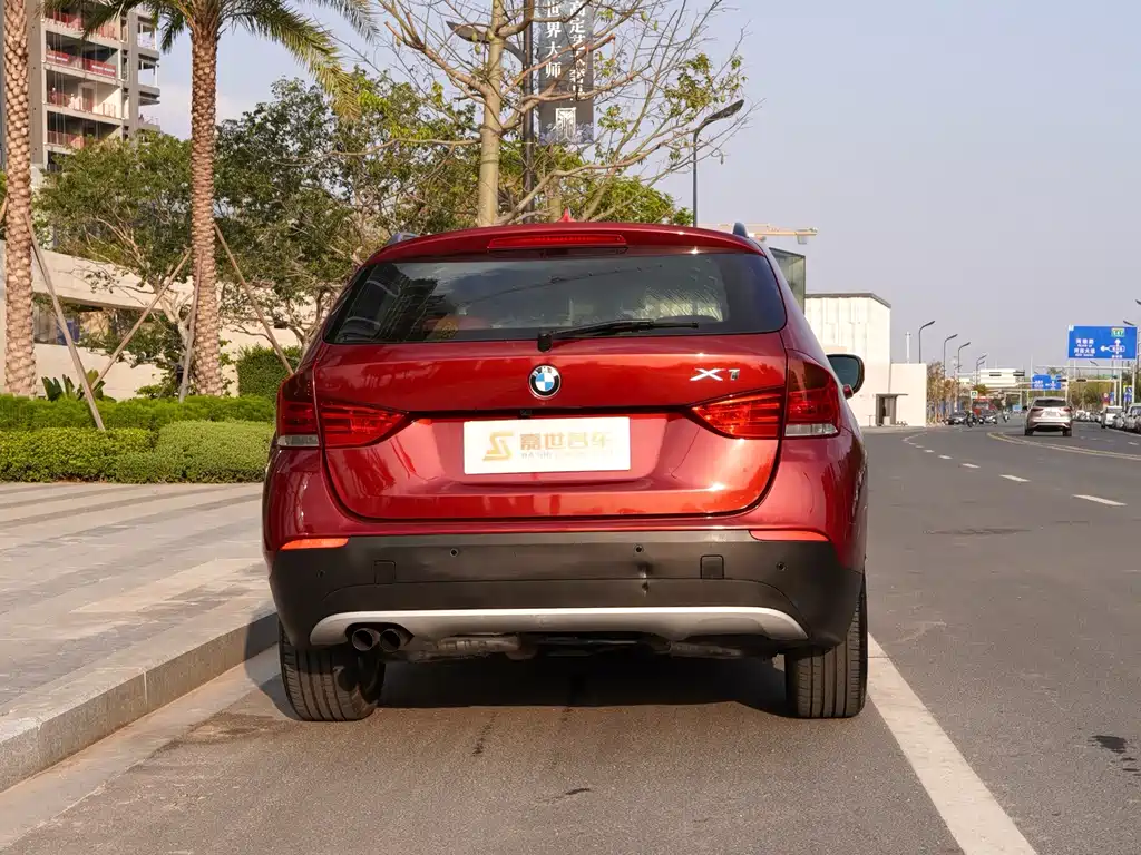 BMW X1 2011 — фото 11