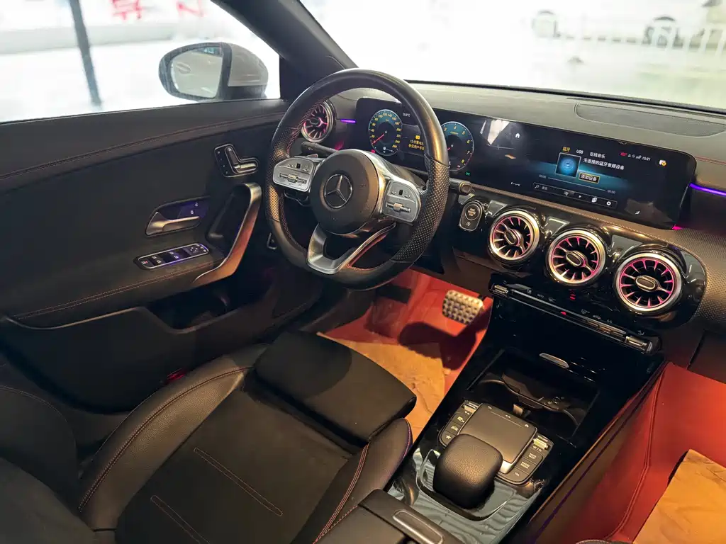 Mercedes-Benz CLA 2021 — фото 13