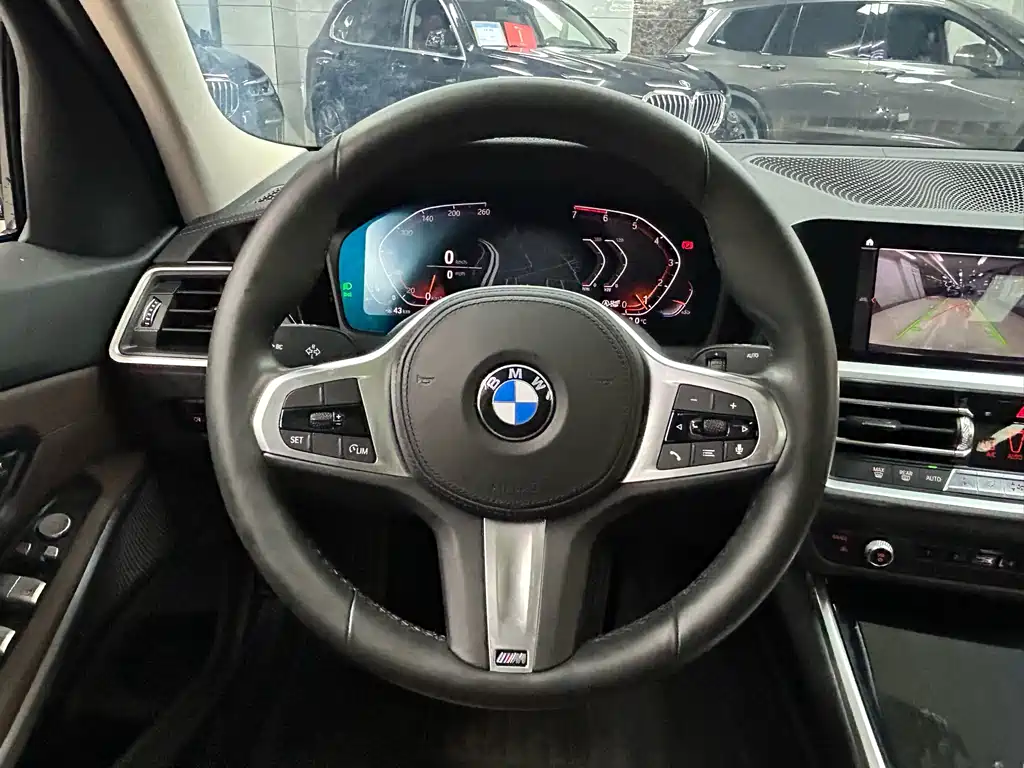 BMW 3 Series 2020 — фото 17