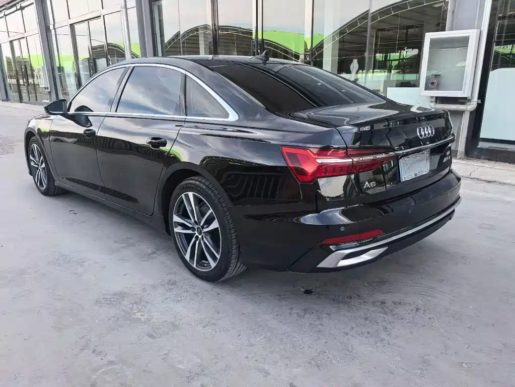 Audi A6L 2023 — фото 4