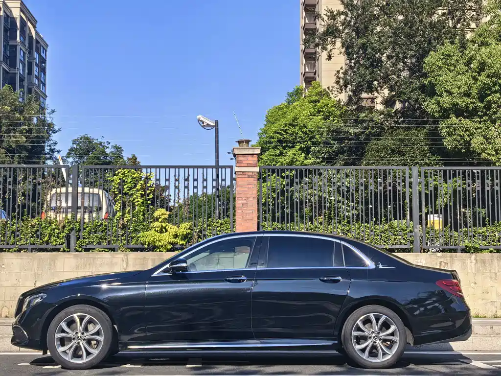 Mercedes-Benz E-Class 2020 — фото 4
