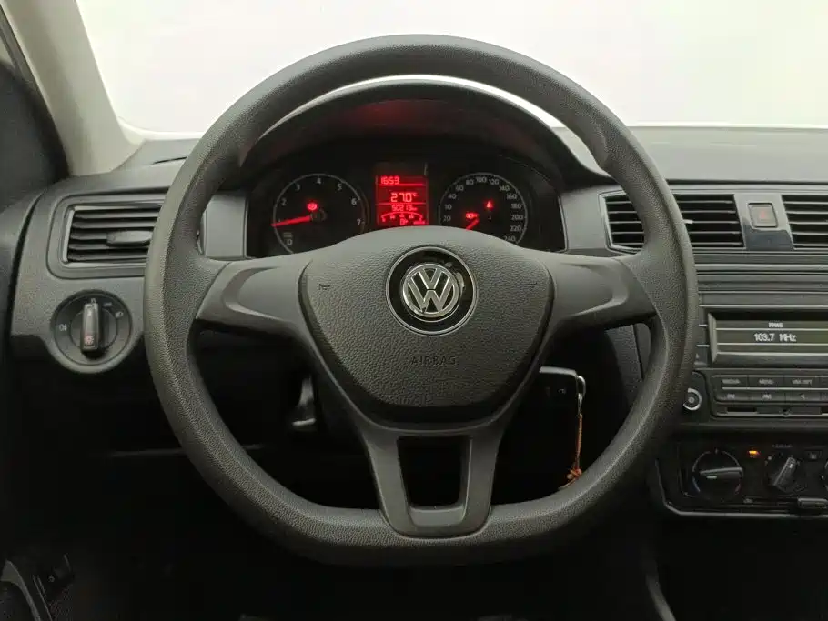Volkswagen Santana 2019 — фото 15