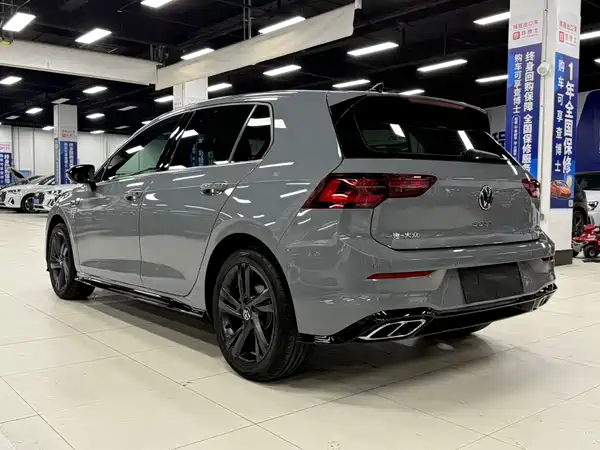 Volkswagen Golf 2023
