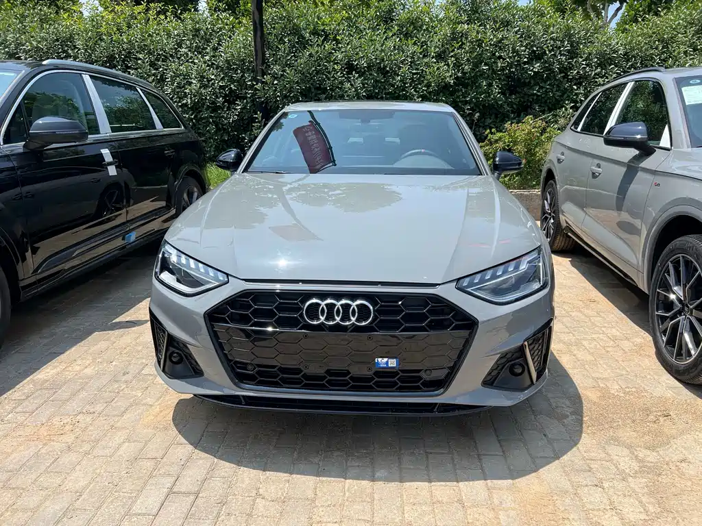 Audi A4L 2025