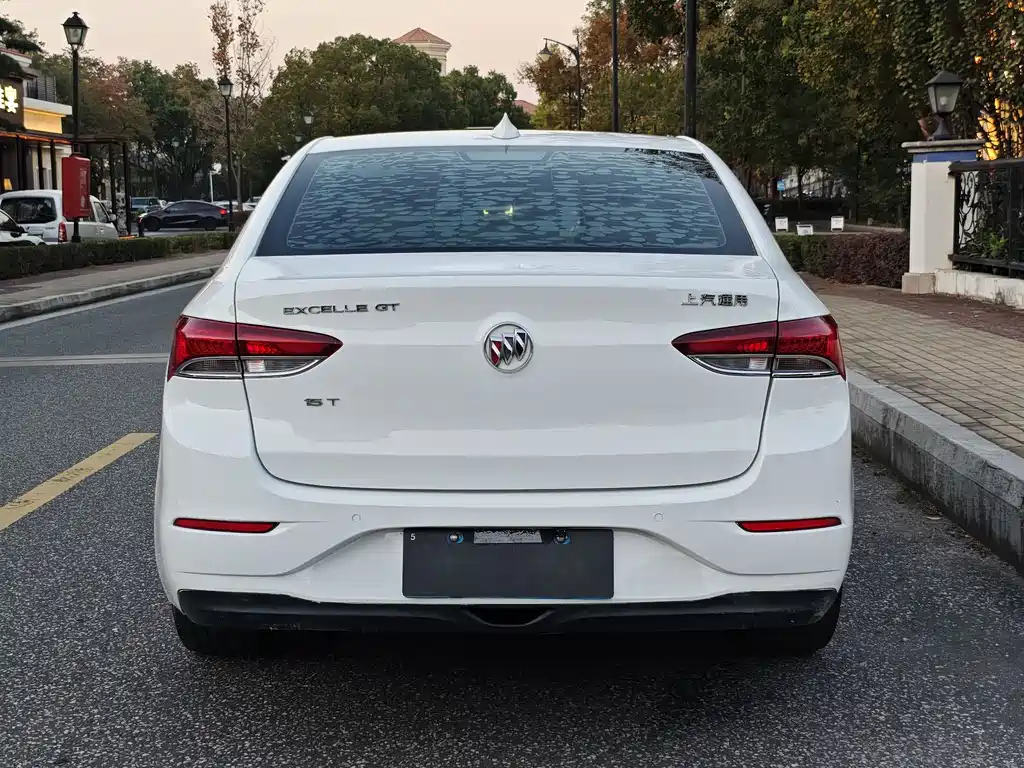Buick Excelle GT 2018 — фото 12
