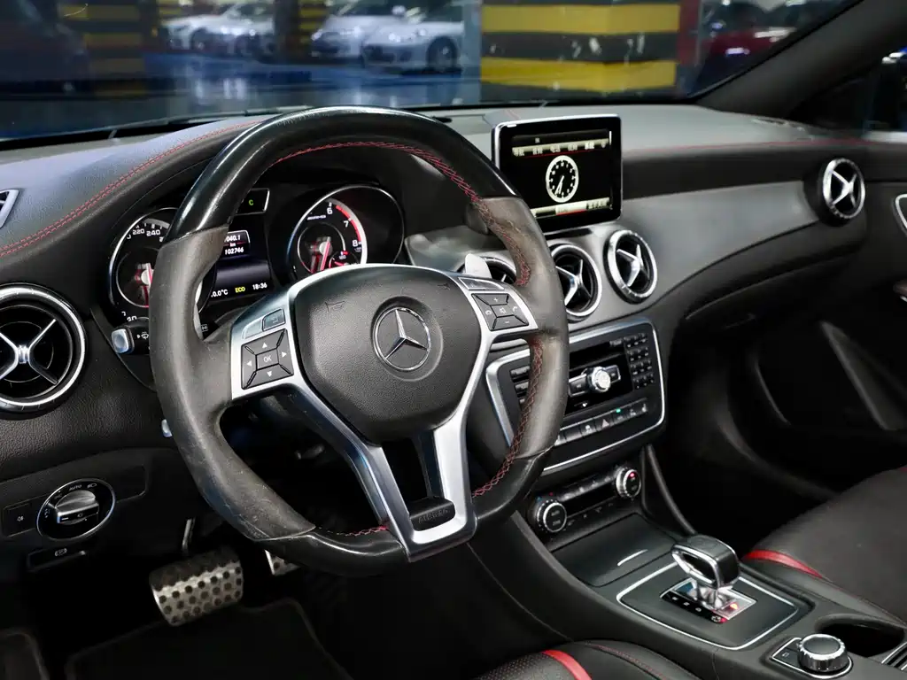 Mercedes-Benz CLA AMG 2015 — фото 12