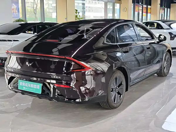 Wuling Starlight 2024