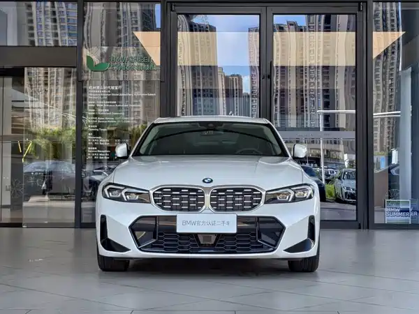 BMW 3 Series 2025
