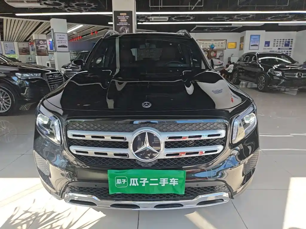 Mercedes-Benz GLB 2023