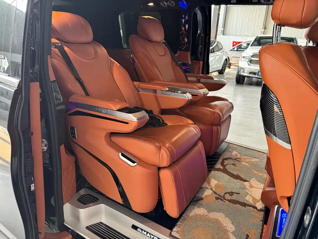 Mercedes-Benz Vito 2023 — фото 10