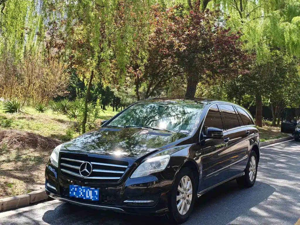 Mercedes-Benz R-Class 2017 — фото 1