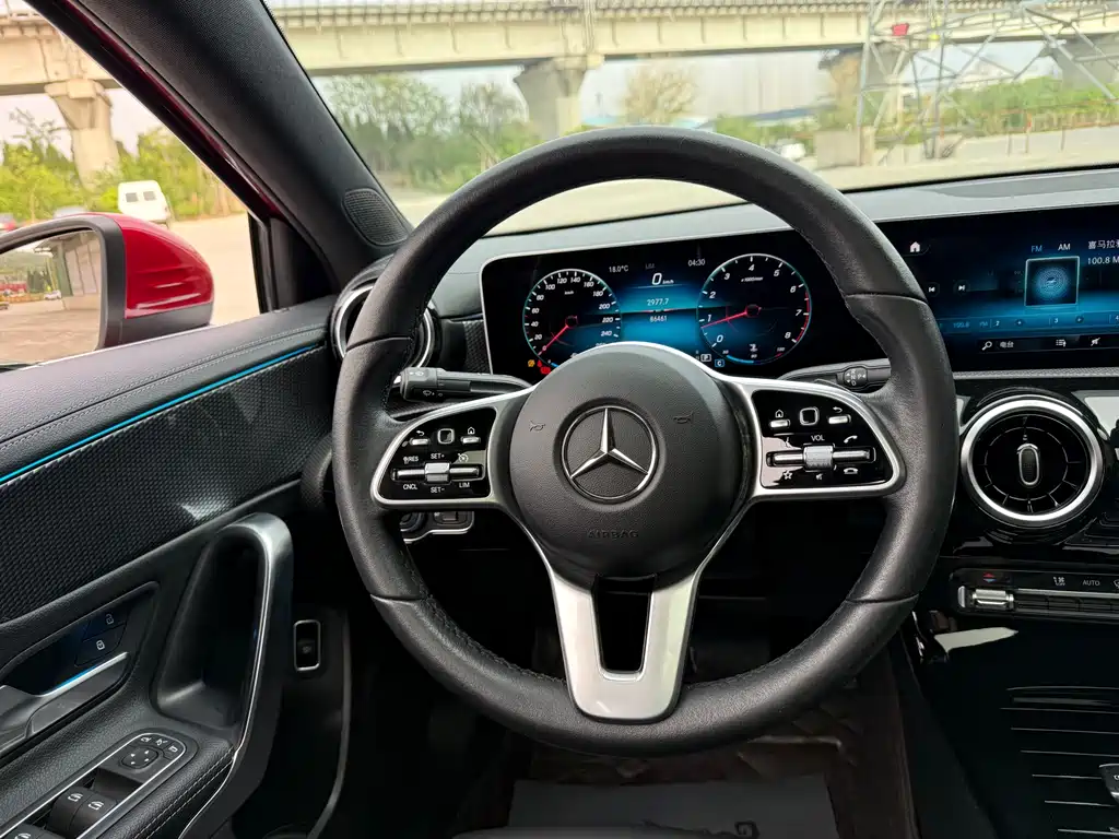Mercedes-Benz A-Class 2020 — фото 13