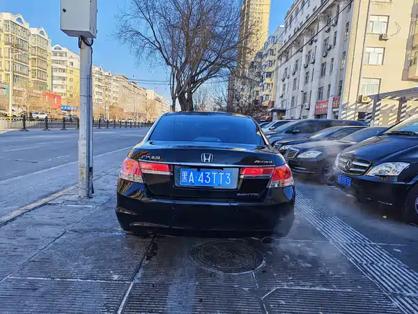 Honda Accord 2011