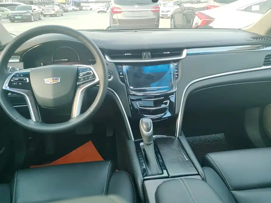 Cadillac XTS 2019 — фото 12