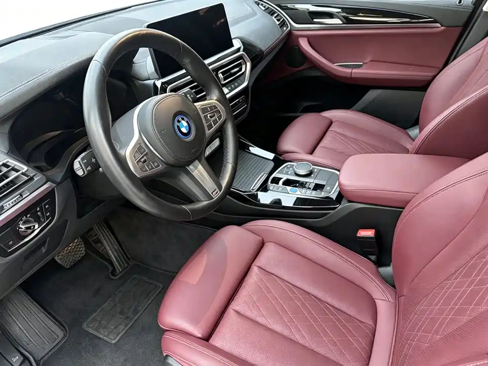 BMW iX3 2025 — фото 8
