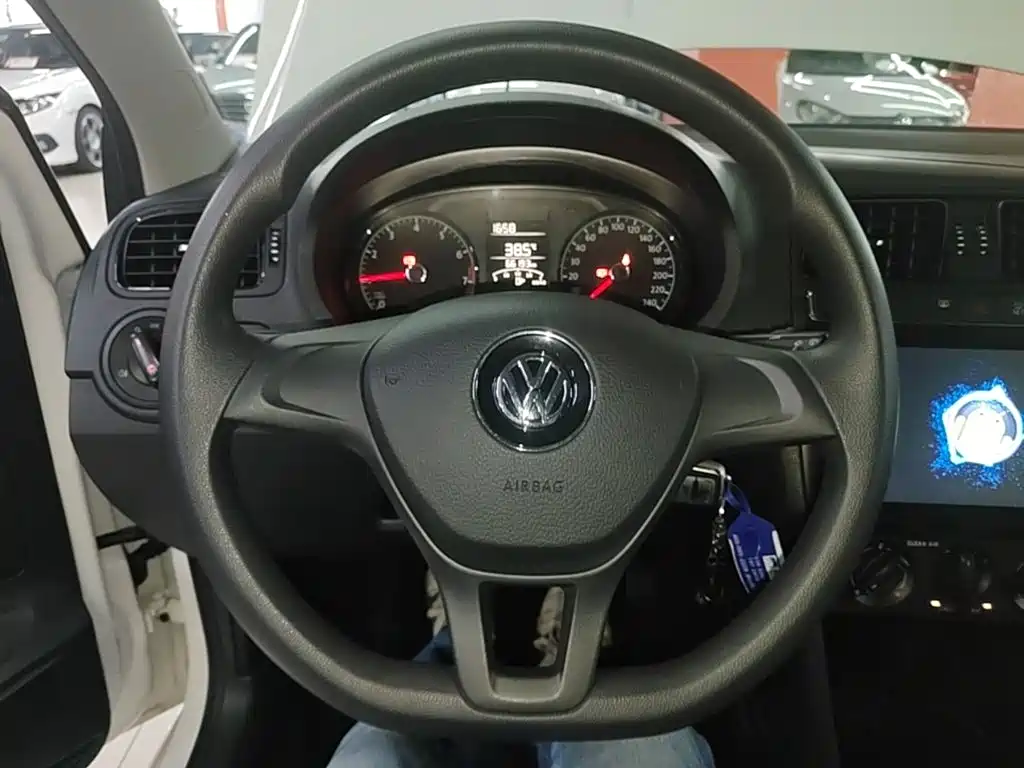 Volkswagen Polo 2018 — фото 11
