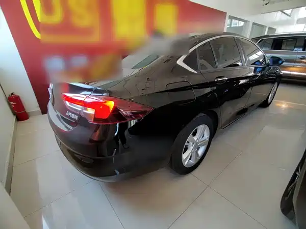 Buick Regal 2020
