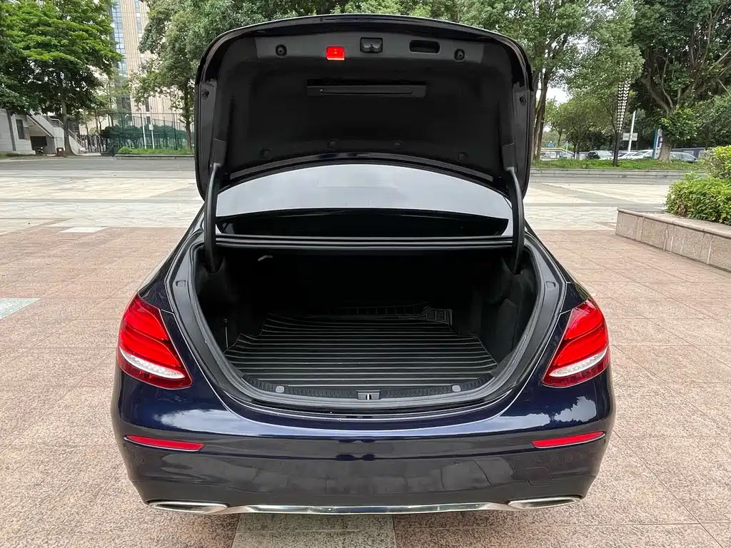 Mercedes-Benz E-Class 2018