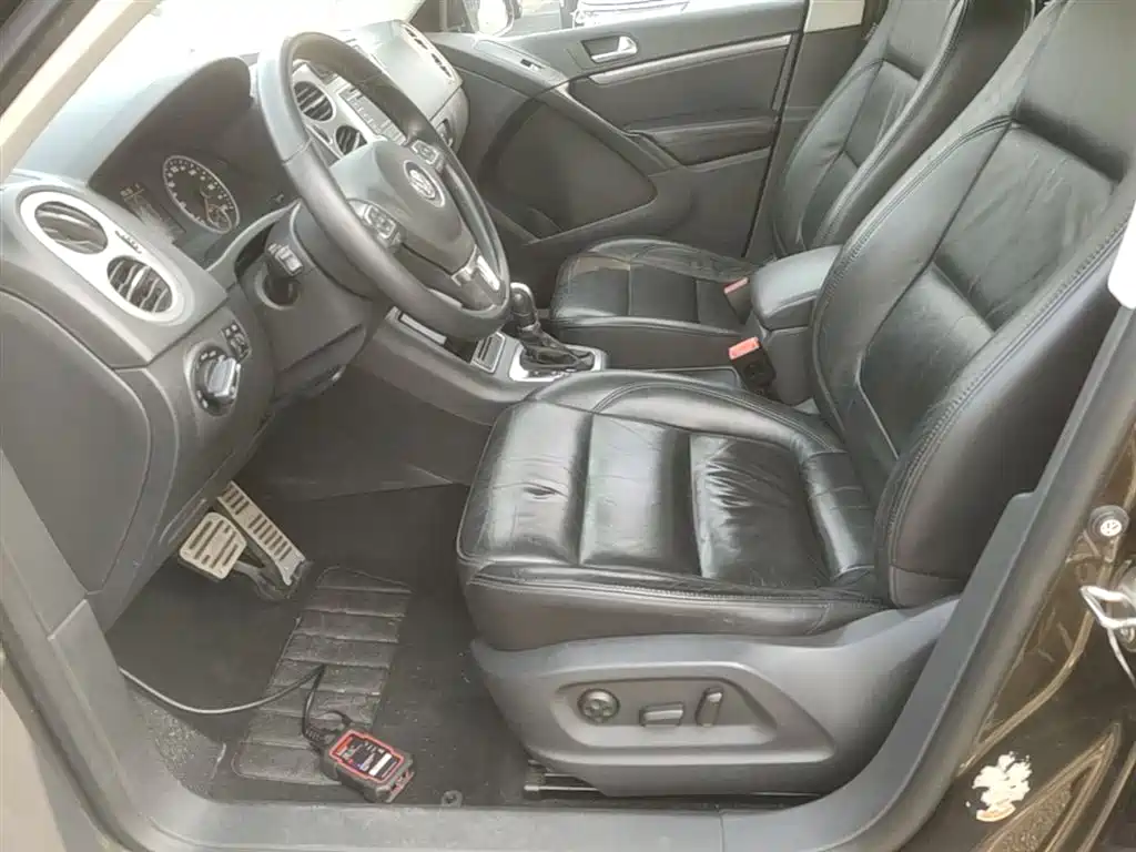 Volkswagen Tiguan 2015 — фото 15