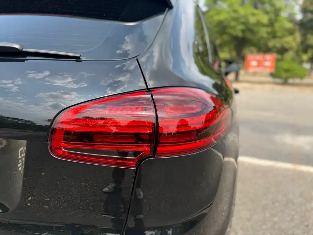 Porsche Cayenne 2015 — фото 15
