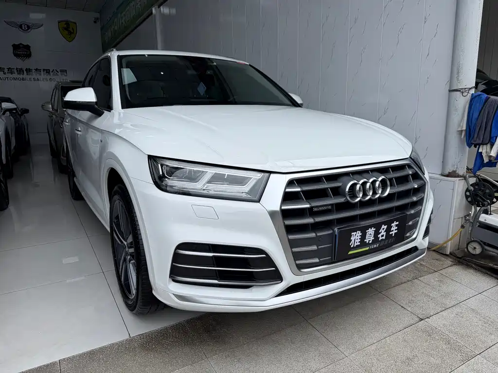 Audi Q5L 2021 — фото 2