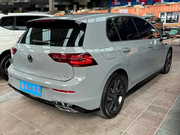 Volkswagen Golf 2022