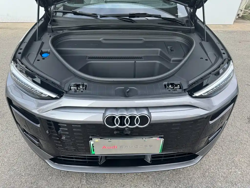 Audi Q6L E-Tron 2025 — фото 7
