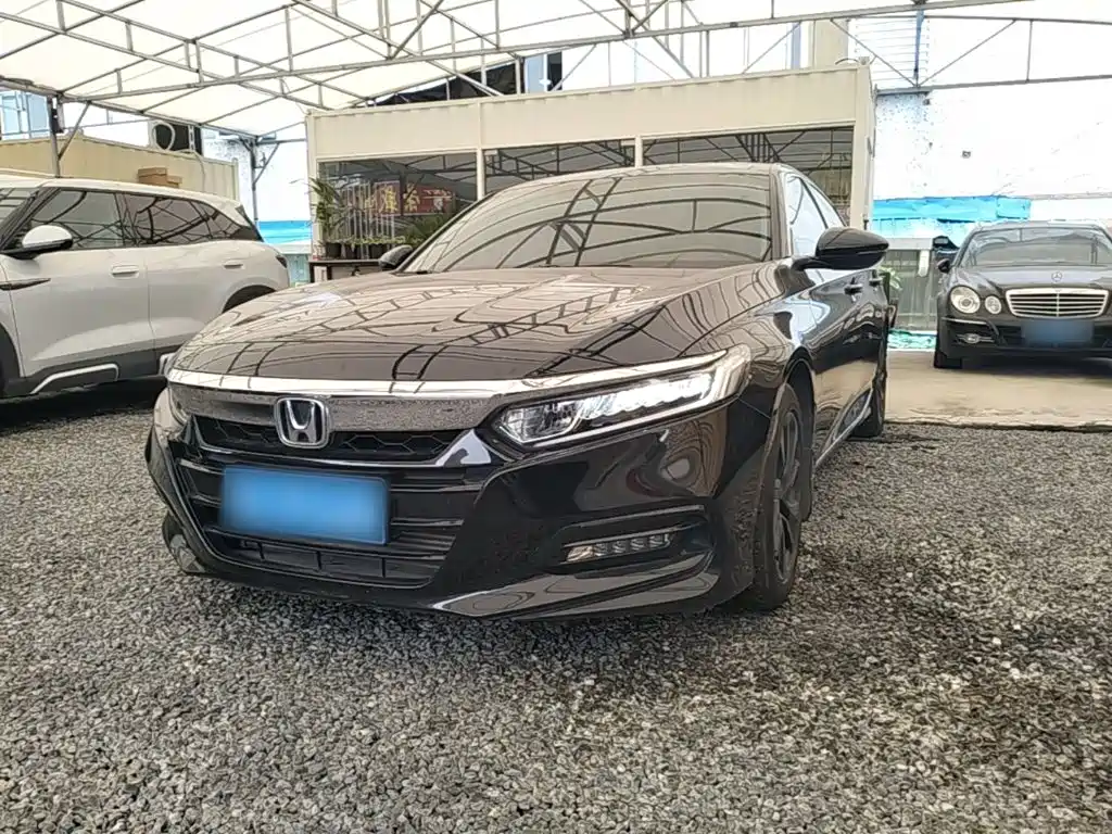 Honda Accord 2021 — фото 1