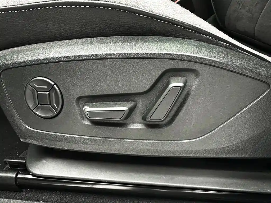 Audi Q3 2022 — фото 17