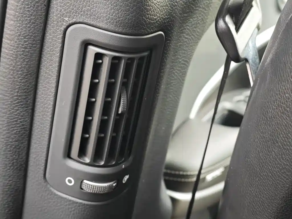 Hyundai Santa Fe 2018 — фото 35