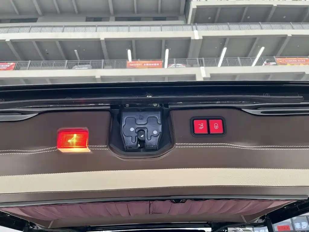 Mercedes-Benz Vito 2023 — фото 15