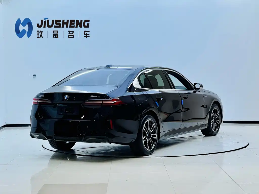 BMW 5 Series 2025
